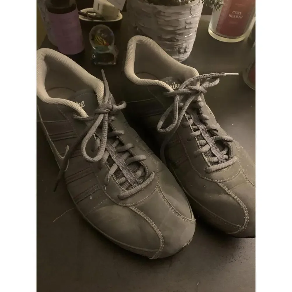 Nike Women's Sneakers Gray, Size 10​​